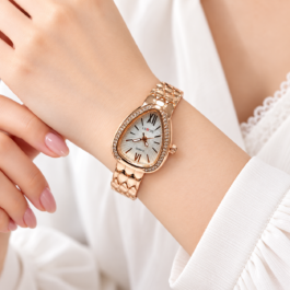 Women’s Rose Gold Teardrop Analog Quartz Watch | Crystal-Studded Bezel | Silver Sunburst Dial | Elegant Metal Bracelet | Fashion Wrist Watch for Daily Wear, Party & Gifting